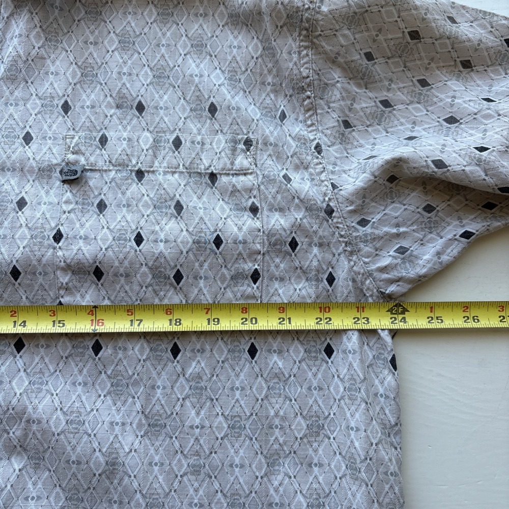 The North Face Mens L Cotton Shirt Short Sleeve Grey Diamond Boho A5 Series - Picture 6 of 7